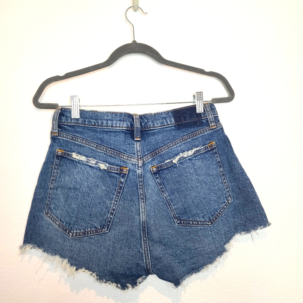 Abercrombie & Fitch Curve Love The Mom High-Rise Denim Shorts Size 28 - Picture 6 of 8